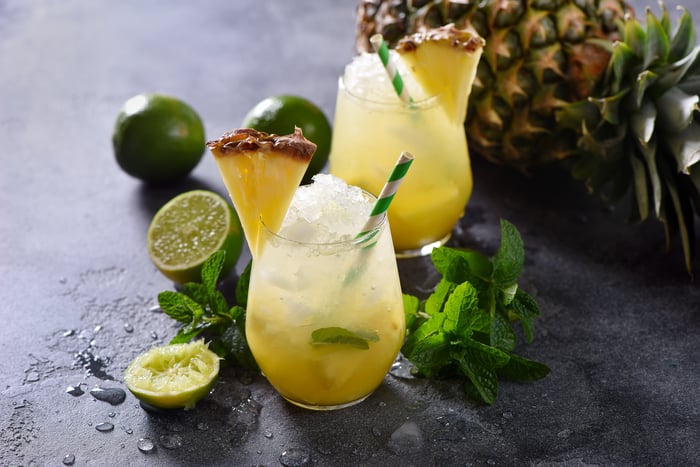 Tropical Breeze Pineapple & Passionfruit Vodka Cocktail Recipe